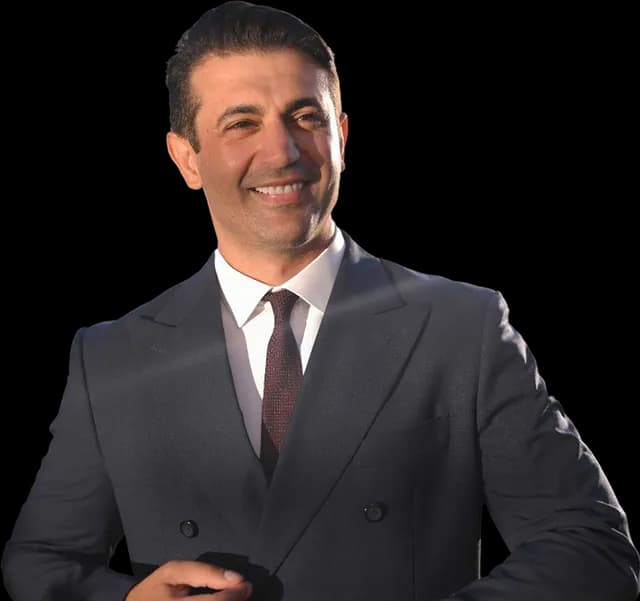 Portrait of Mohamad Kinawi
